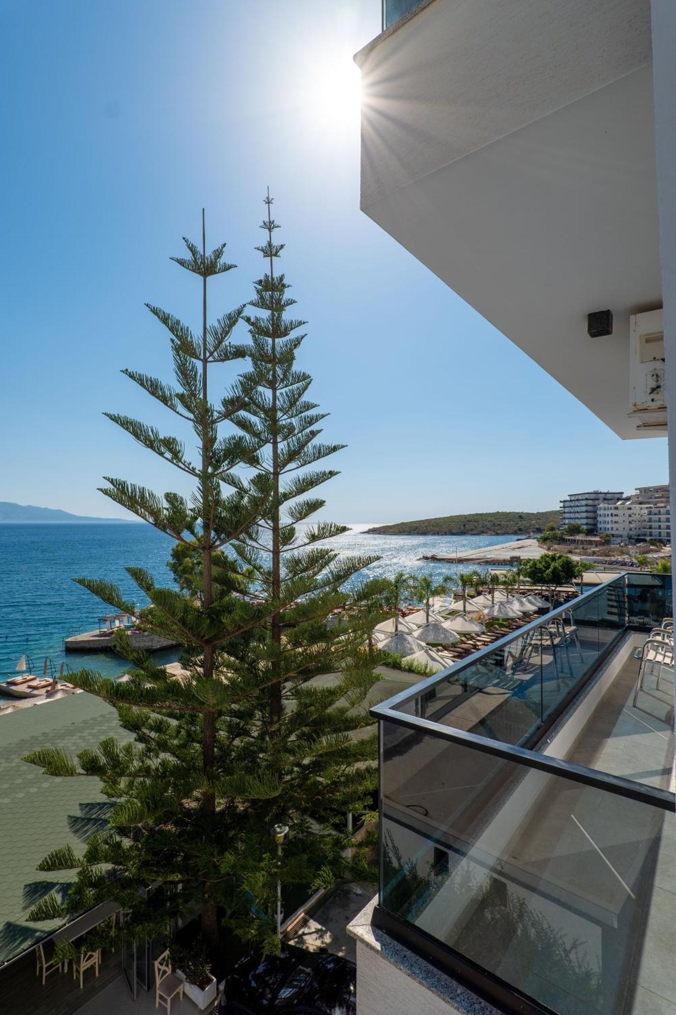 Hotel Kompleks Joni Sarande Exterior photo