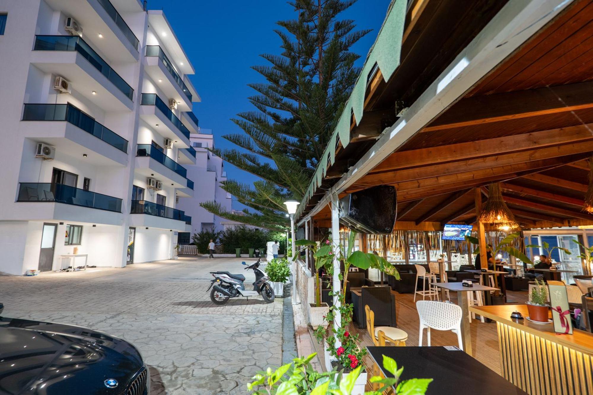 Hotel Kompleks Joni Sarande Exterior photo