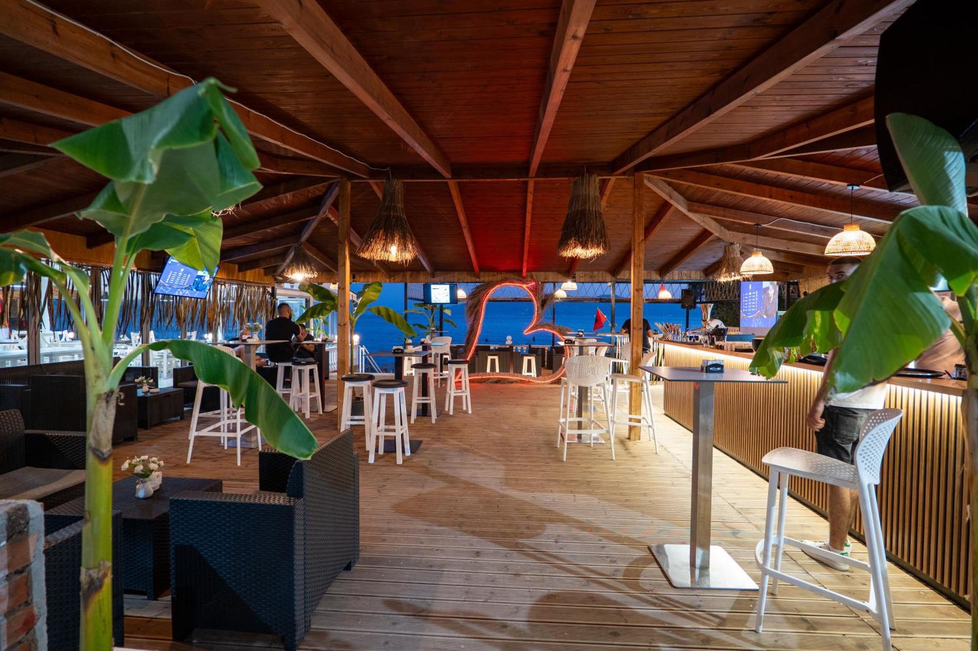 Hotel Kompleks Joni Sarande Exterior photo