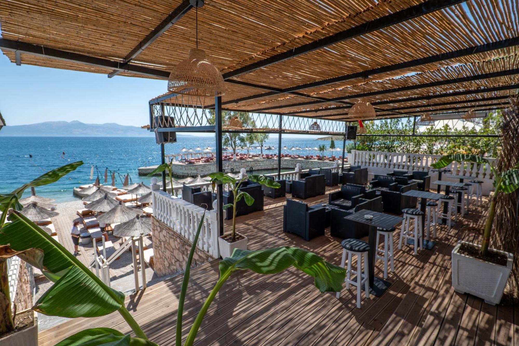 Hotel Kompleks Joni Sarande Exterior photo