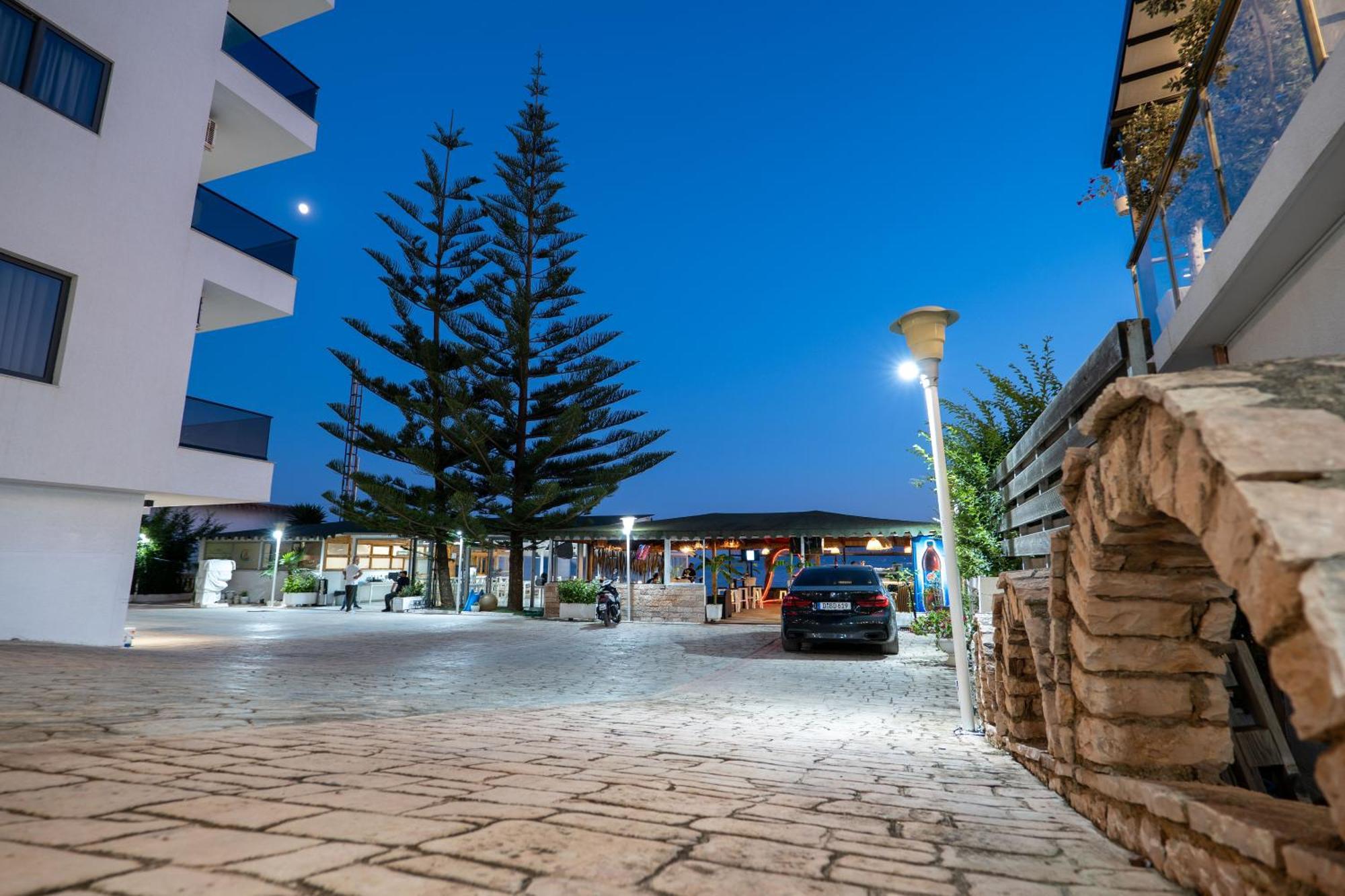 Hotel Kompleks Joni Sarande Exterior photo