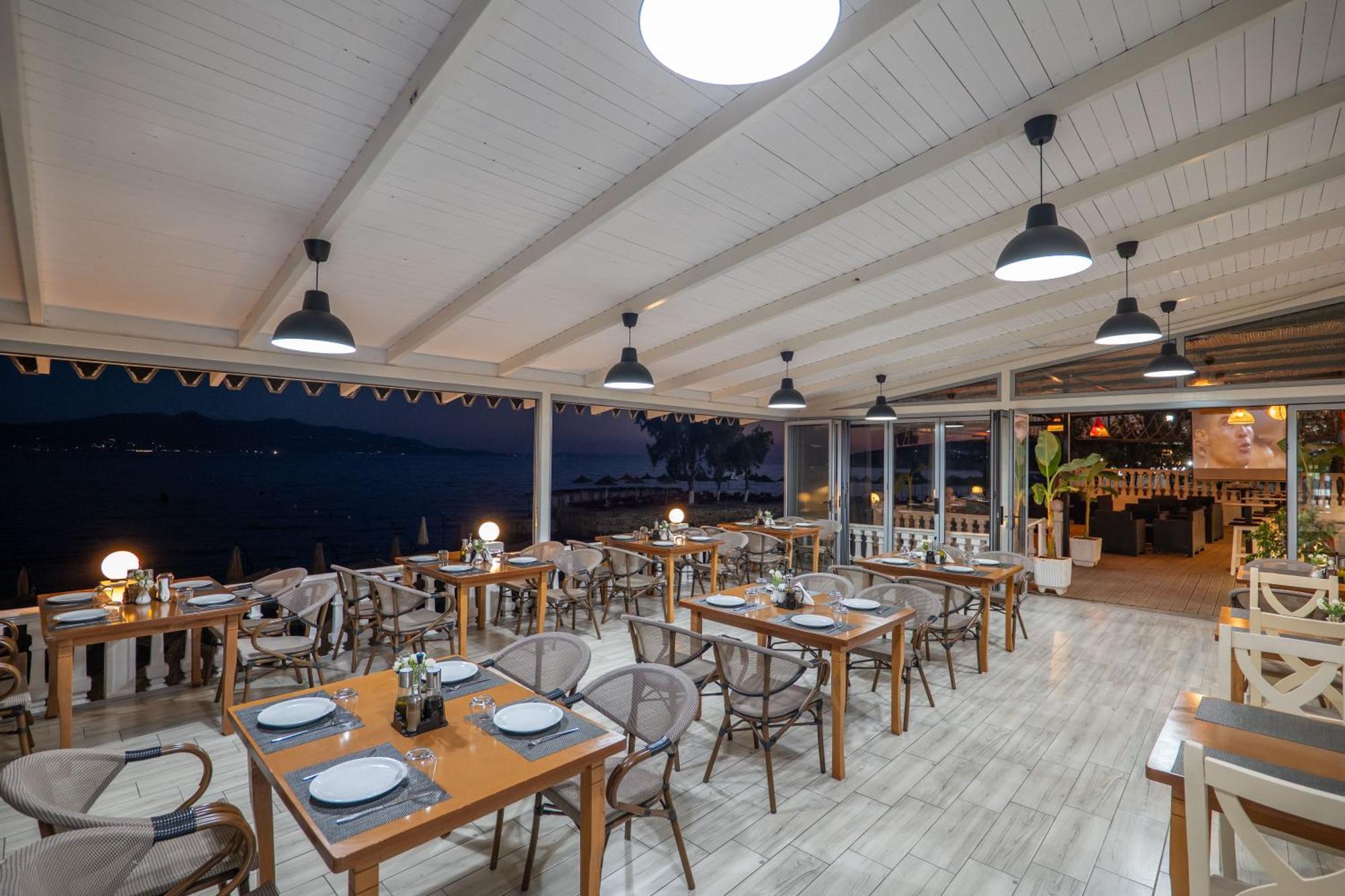 Hotel Kompleks Joni Sarande Exterior photo