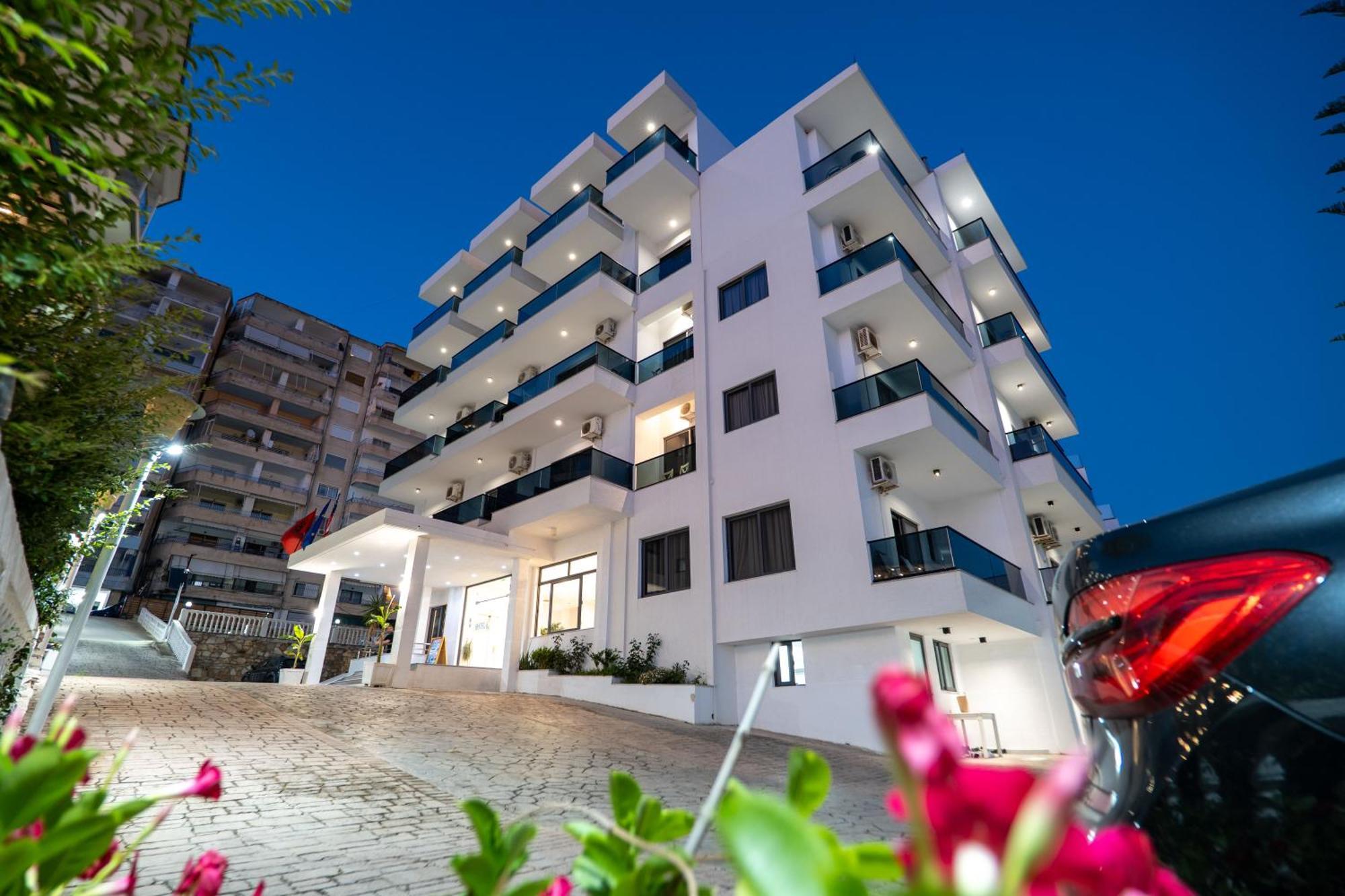 Hotel Kompleks Joni Sarande Exterior photo