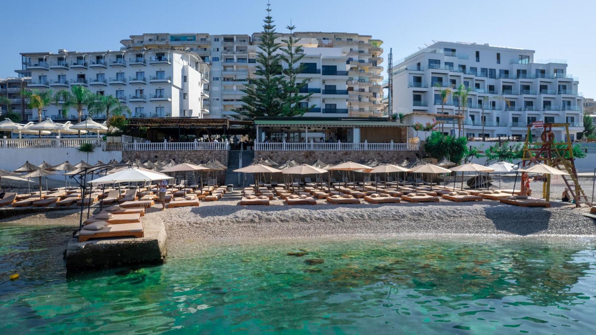 Hotel Kompleks Joni Sarande Exterior photo