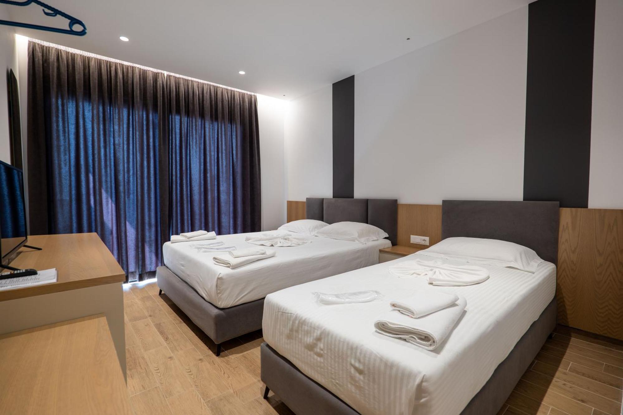 Hotel Kompleks Joni Sarande Exterior photo